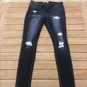 Daytrip Distressed Jeans